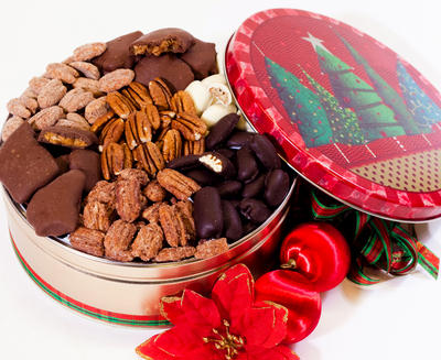 ALL TIME FAVORITE PECANS AND CANDIES IN A CHRISTMAS TIN