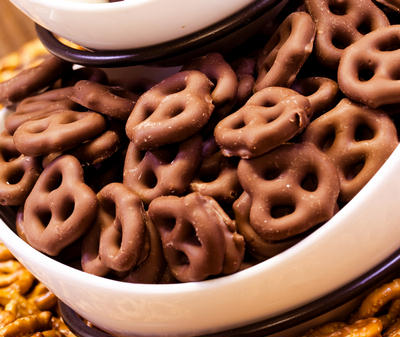 PRETZELS, MILK CHOCOLATE
