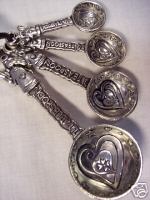 MEASURING SPOONS