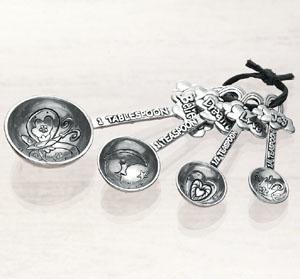MEASURING SPOONS